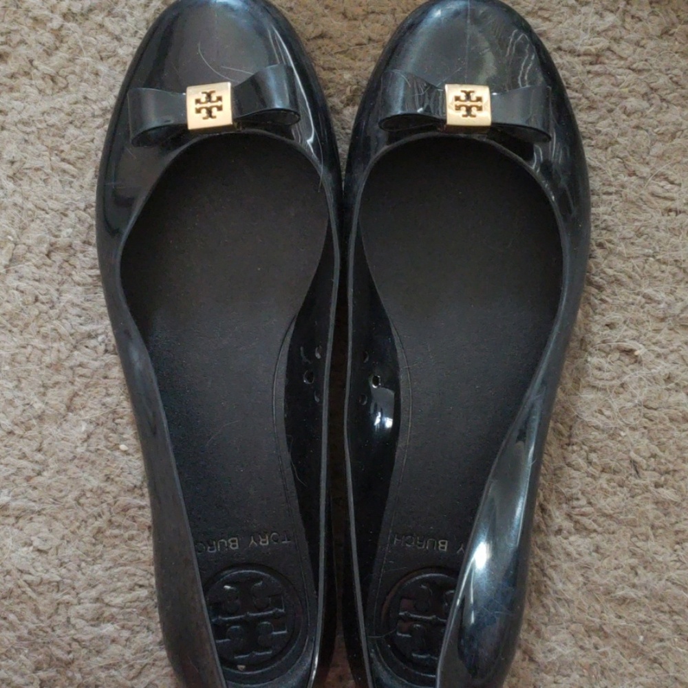 tory burch jelly flats